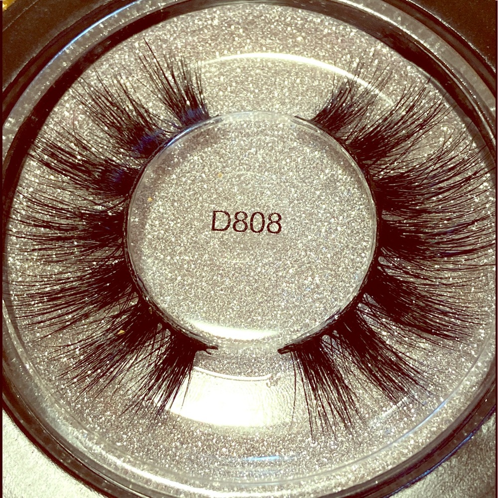 Magnetic strip lash set .. one pair